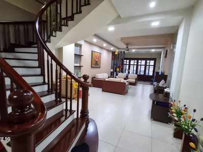Bán nhà mặt phố thanh xuân, gần ngã tư sở kinh doanh sầm uất, 83m2 mặt tiền rộng chỉ 21.x tỷ 0