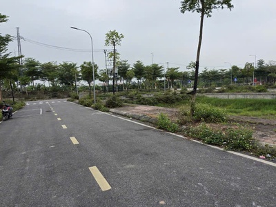B.á.n đất đấu giá đan phượng, phân lô, ô tô tránh, gần vành đai 4 - 76m2, 6 tỷ 5 4