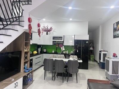 giá chỉ 5,75 tỷ - nhà 3 tầng đường bùi tấn diên   trục chính phước lý  0