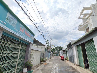 Cho thuê nhà nguyên căn gần quảng trường 1