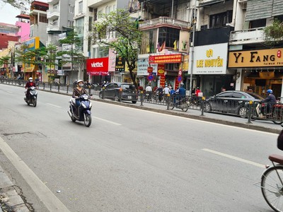 Đừng chỉ thuê, hãy đầu tư vào vị trí cổng đh công đoàn  cho thuê c.hàng mặt phố tây sơn,hà nội 4/9 1