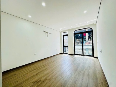 Bán nhà thạch bàn long biên   39m   6 tầng   thang máy   gara ô tô   12,2 tỷ   nhà đẹp ở ngay 3