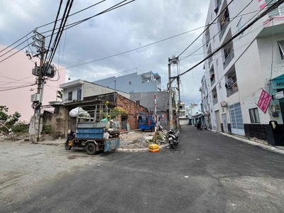 Bán nhà 2 mặt tiền hẻm tô hiệu - gần hòa binh, lũy bán bích, 9x13m, cấp 4, chào 13,2 tỷ. 0