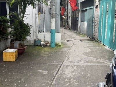 Nhà đẹp lạc long quân nhỉnh 4 tỷ 4