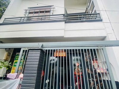 quận 8 sát quận 6   77m  ngang 5.1m   2 tầng đúc   sổ đẹp hoàn công   5.3 tỷ tl  1