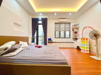 Nhà đẹp đông ngạc - dt40m2 - 4 tầng - giá 9,5 tỷ - đường ô tô tránh 2