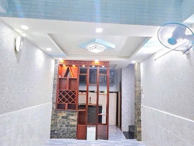  bán nhà q4 gần khu trung tâm hc-  kế bên trường đh nguyễn tất thành- đường đoàn văn bơ ra hoàng 4