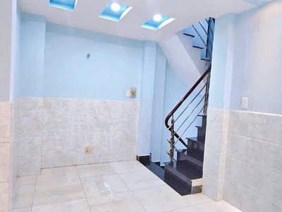  bán nhà q4 gần khu trung tâm hc-  kế bên trường đh nguyễn tất thành- đường đoàn văn bơ ra hoàng 1