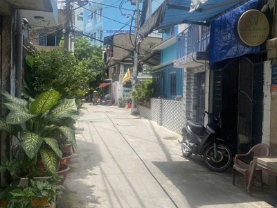  nhà cực hiếm -  giá cực mềm: chỉ 2.7 tỷ  có thương lượng   - đầu tư hay an cư đều đỉnh - hẻm ô 4