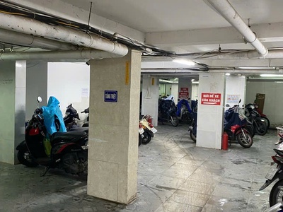 Em có căn chung cư 37m, 2 ngủ, 1 bếp, vệ sinh,  thang máy vù vù  ban công thoáng  full đồ 2