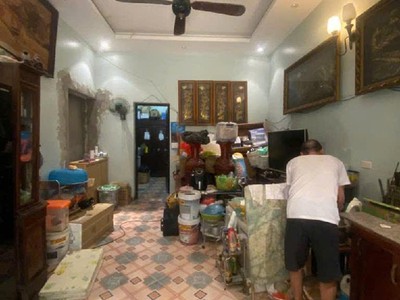 64m  tân thụy   mt 4.5m   2 tầng   ô tô đỗ cửa   hàng f0 hiếm   11.5 tỷ 1