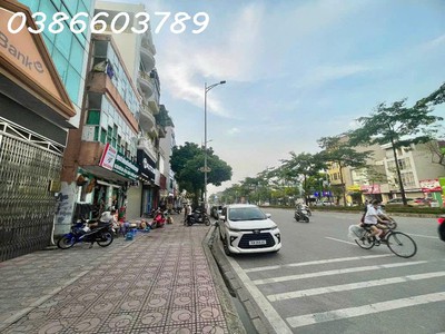 Mặt phố ngô gia tự   80m    6 tầng thang máy   kinh doanh siêu lợi nhuận   40 tỷ 0