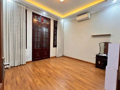 Bán nhà nguyễn khuyến 5 tầng,oto,kinh doanh 1