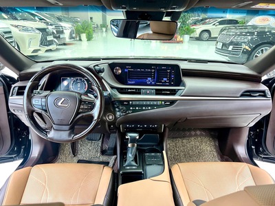 Bán Lexus ES250 sản xuất 2020, xe cực đẹp , giá tốt. 9