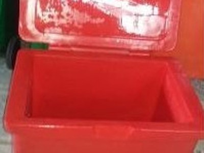 Thùng đá lạnh Việt Nam 100lit chất lượng cao, nhựa dày, siêu bền  1
