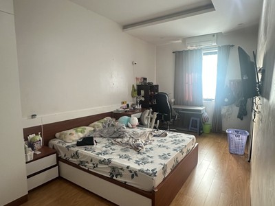 Bán nhà trần nhân tông   110m , 4 tầng, lô góc 2 mặt tiền, có thang máy   giá chỉ 19.5 tỷ 0