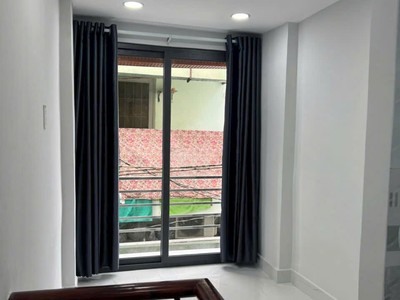 Nhà nở hậu 3 tầng đường 3m 8.5m2   cmt8 quận 3 3