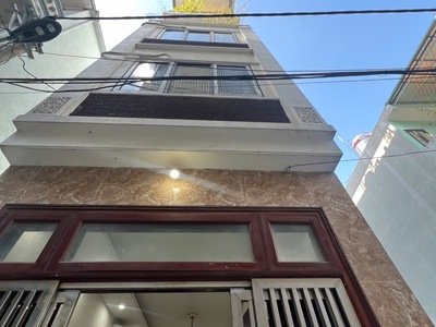 Bán nhà phú đô 33m , 5 tầng, gần ô tô, hơn 6 tỷ tí 0