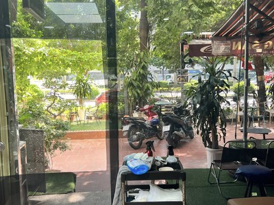 Vì chuyển nơi sinh sống mình muốn sang nhượng toàn bộ cửa hàng tóc tại ct5, đn2, đường trần hữu dực 2