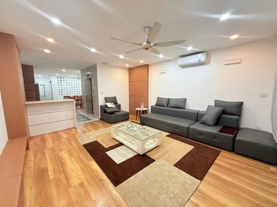 Siêu hiếm  phân lô xuân la ô tô tránh, gara, thang máy,  thoáng trước sau, kd văn phòng, ở sướng 0