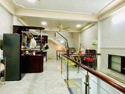 Nhà đẹp gần aeon mall   hxh   sát mt   49m  nở hậu   5 tầng   5pn  chỉ 6.x tỷ 1