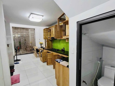 Cho thuê nhà nguyên căn ngõ 205 định công thượng, 5 tầng x 40m2, 3 ngủ, 11 triệu 1