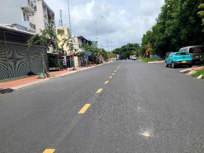 6,5 tỷ   quận 7   hẻm xe hơi   sổ hồng riêng   gần nguyễn đức cảnh   phú mỹ hưng 0