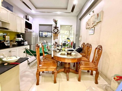 Chỉ hơn 8 tỷ có nhà hxh đường số 14, p8, quận gò vấp, 83m2, 4 tầng, 5pn, đẹp ở ngay. 2