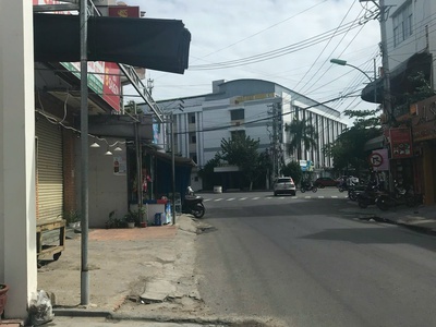 Nhà mặt tiền đường nguyễn bỉnh khiêm diện tích : 86.3m2 22 tỷ   thương lượng   lh trang 0