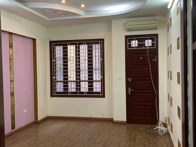 Cho thuê nhà mặt bằng kinh doanh   phố thái hà, 50m  x 5 tầng, ô tô vào nhà 3