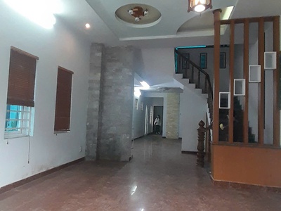 Cho thuê nhà đường Máng , An Đồng , An Dương .Đườg Ô tô tránh nhau . Làm văn phòng , spa , ở ok 0