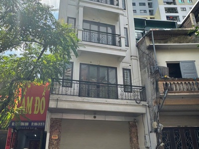 Cho thuê nhà mặt phố trương định   4 tầng 1 tum   mặt tiền 5m 0