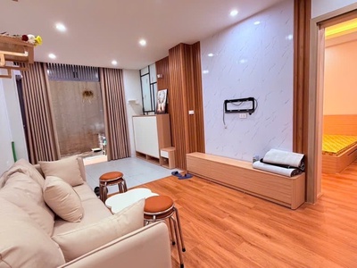 Tập thể cầu giấy tầng 1-dt 60m 2 ngủ 2 wc  giá 5,15 tỷ,ngõ ô tô tải tránh 0