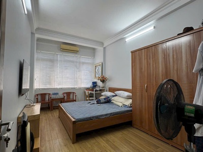 Cần bán 40m2 nhà 4 tầng mặt phố Phạm Khắc Quảng. Vị trí đẹp, kinh doanh sầm uất 9