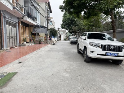 Cần bán 40m2 nhà 4 tầng mặt phố Phạm Khắc Quảng. Vị trí đẹp, kinh doanh sầm uất 0