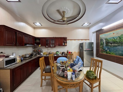 Cần bán nhà 4 tầng độc lập tại đường Chợ Hàng   Giá siêu tốt 5