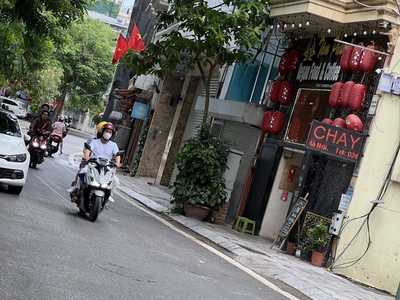 Bán nhà mặt phố VỆ HỒ   View Hồ Tây   6 tầng thang máy   MẶT TIỀN 10M   GIÁ 24,8 TỶ 0