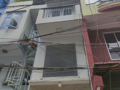 Cho thuê nhà nguyên căn Quận 3   Gần mặt tiền, giá chỉ 12 triệu/tháng 0