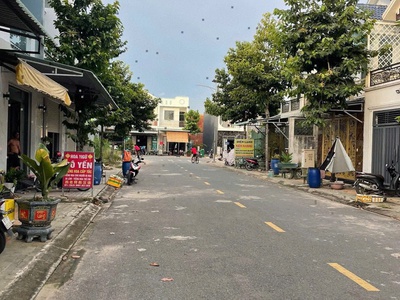 Bán gấp căn nhà SHR ngay trung tâm phường tân hiệp tân uyên 3