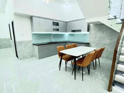 NHANH TAY LIÊN HỆ   NHÀ 1 Trệt 1 Lầu Long An   SỔ HỒNG RIÊNG    104m2 - 2 TỶ 4 2
