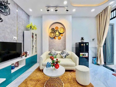 Siêu phẩm nhà 1 triệt - 2 lầu thiết kế hiện đại - Khu vực đồng bộ vip - Ngay trung tâm-Giá chỉ 2 tỷ 1