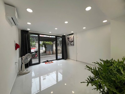 Nhà mới lô góc 3 tầng hxh 25m2   cô giang phú nhuận 1