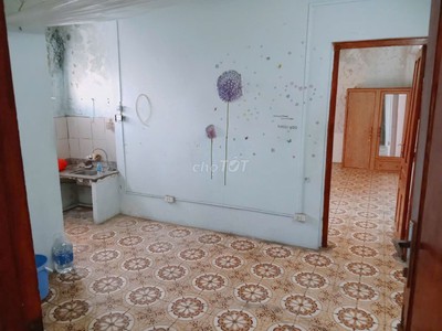 Chính chủ cho thuê căn hộ chung cư số 51 huỳnh thúc kháng, đống đa 1