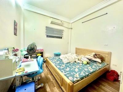 Bán nhà  cổ linh thạch bàn long biên   39m    4 tầng   ngõ ô tô   4 phòng ngủ   7,8 tỷ   sổ đỏ 2