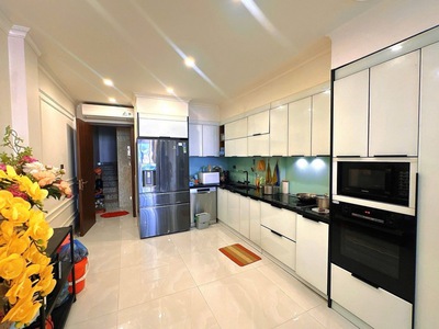 Khu vip đống đa - khu phân lô - oto thang máy - ngõ thông 3