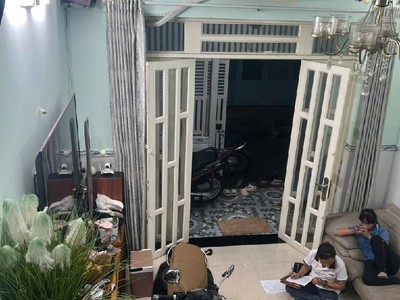 Nhà Phước Kiển Chỉ 3T390 SHR. 50M2. 2 tâng.Hoàn Công đủ ngay Cầu Ông Bốn Lê Văn Lương 1