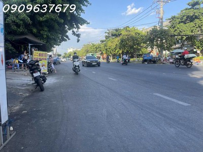 Mặt tiền khu thanh đa - diện tích lớn tiện xd khách sạn - toà nhà văn phòng, khu vực không qh 0