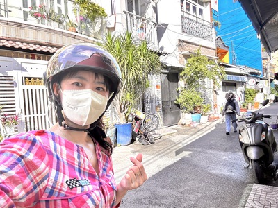 Nhà bán đường hoàng diệu- xe hơi đổ cửa- nở hậu tài lộc cho gia chủ-thông ra khánh hội, bến vân đồn 4