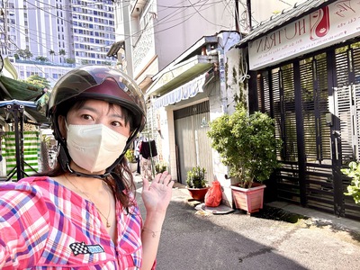 Nhà bán đường hoàng diệu- xe hơi đổ cửa- nở hậu tài lộc cho gia chủ-thông ra khánh hội, bến vân đồn 0
