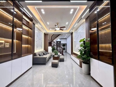 Siêu rẻ - nhỉnh 6 tỷ - 42m - bán nhà ngọc thụy, long biên   ô tô đỗ sát.nhà, gần trường việt pháp 1